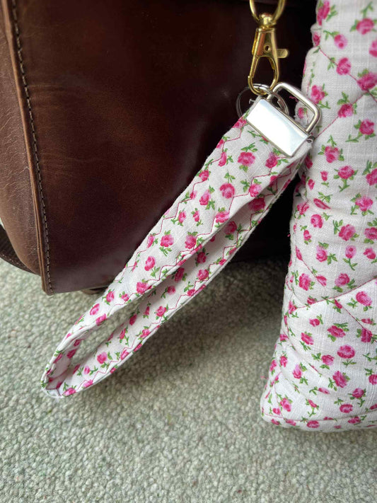 Wristlet Padded with Key Ring